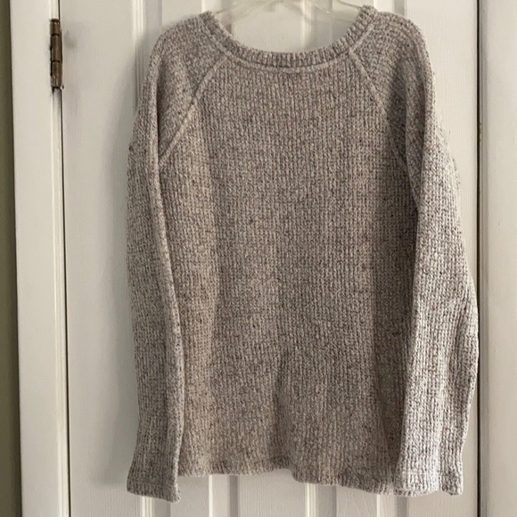 SPLENDID HIGH LOW V-NECK SWEATER SIZE L - Picture 6 of 7